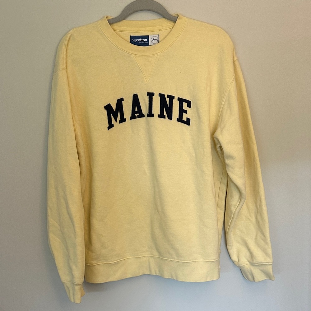 Yellow 'Maine' Women's Sweatshirt